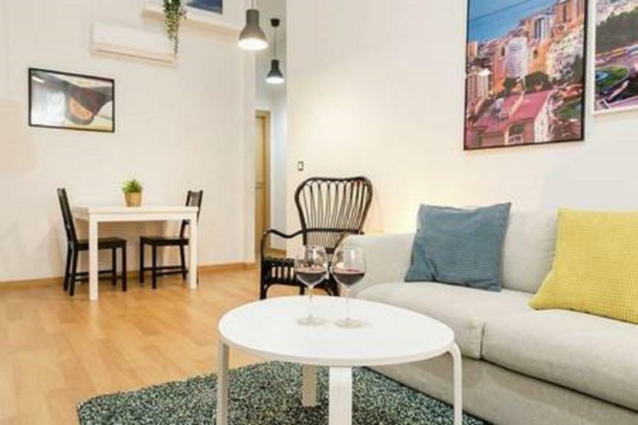Family Apartment Patio&Swimming Pool In Center マラガ エクステリア 写真