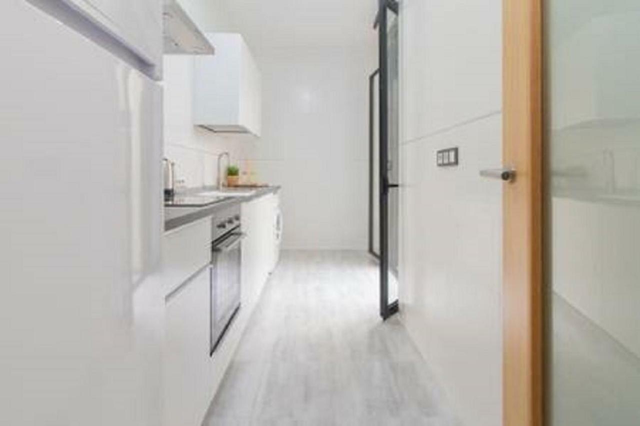 Family Apartment Patio&Swimming Pool In Center マラガ エクステリア 写真