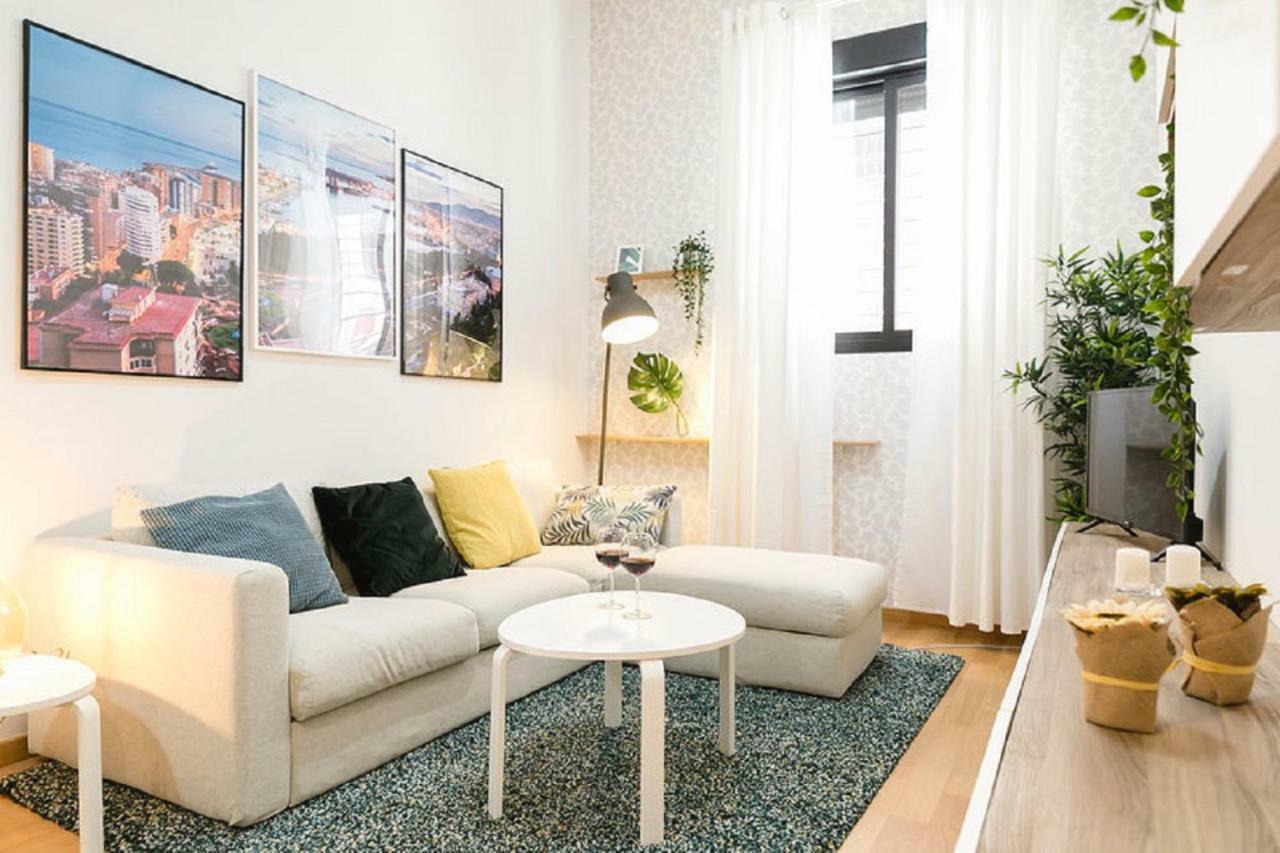 Family Apartment Patio&Swimming Pool In Center マラガ エクステリア 写真