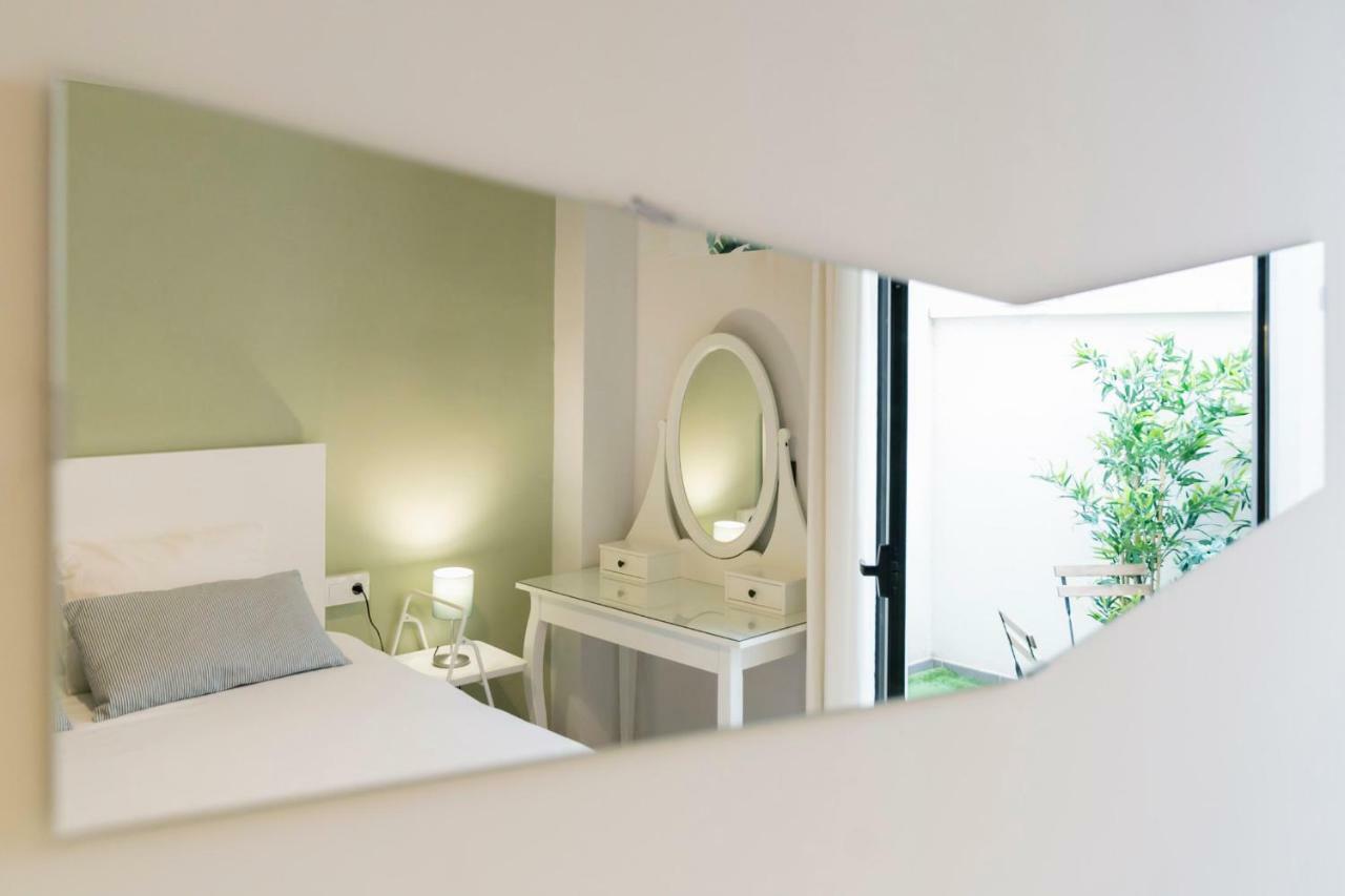 Family Apartment Patio&Swimming Pool In Center マラガ エクステリア 写真